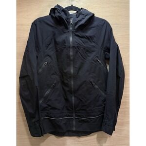 Lululemon  Women's Ain't No Rain Jacket Black Size 4 Reflective Details